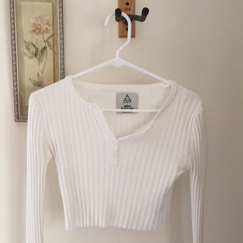 URBAN OUTFITTERS cropped long sleeve